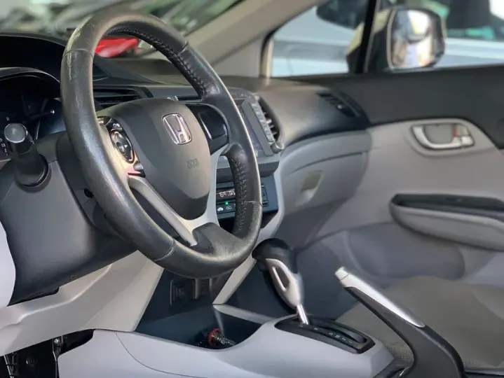 CIVIC 1.8 LXL 16V