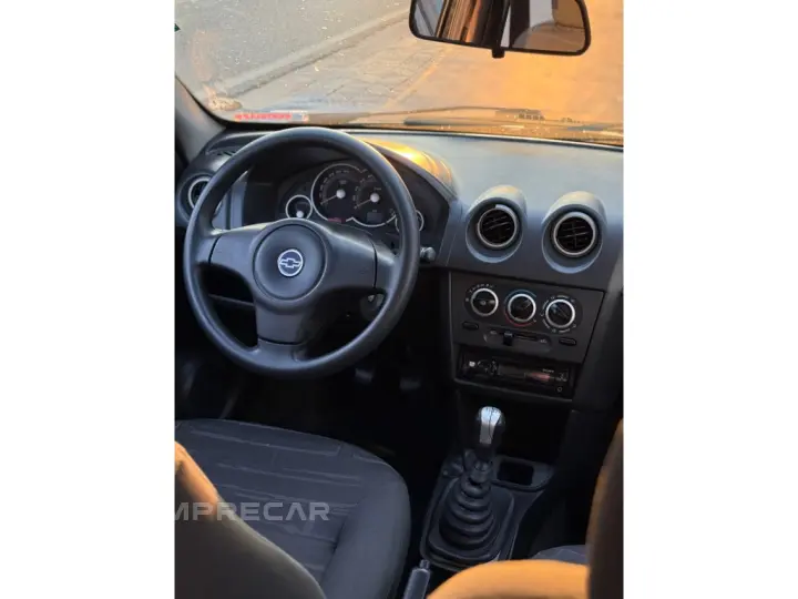 PRISMA 1.0 MPFI VHCE MAXX 8V FLEX 4P MANUAL