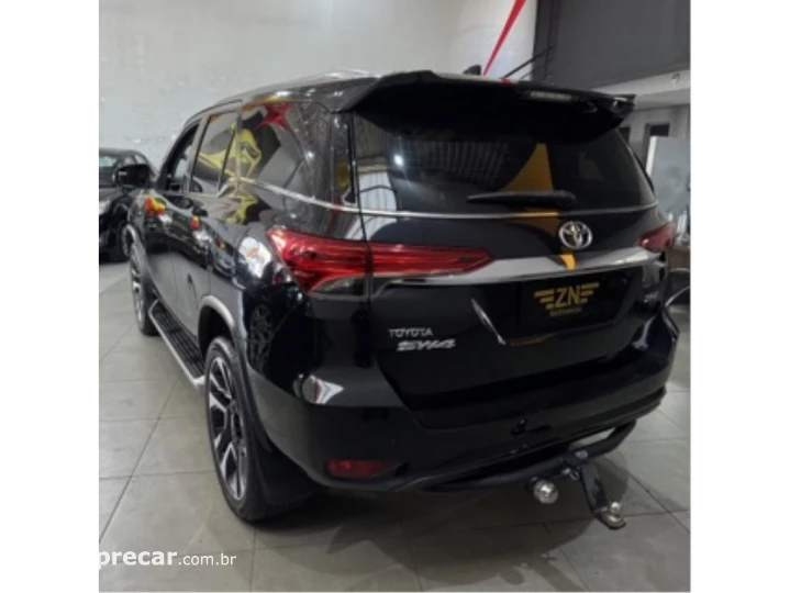 HILUX SW4 2.8 SRX 4X4 16V TURBO INTERCOOLER DIESEL 4P AUTOMÁ