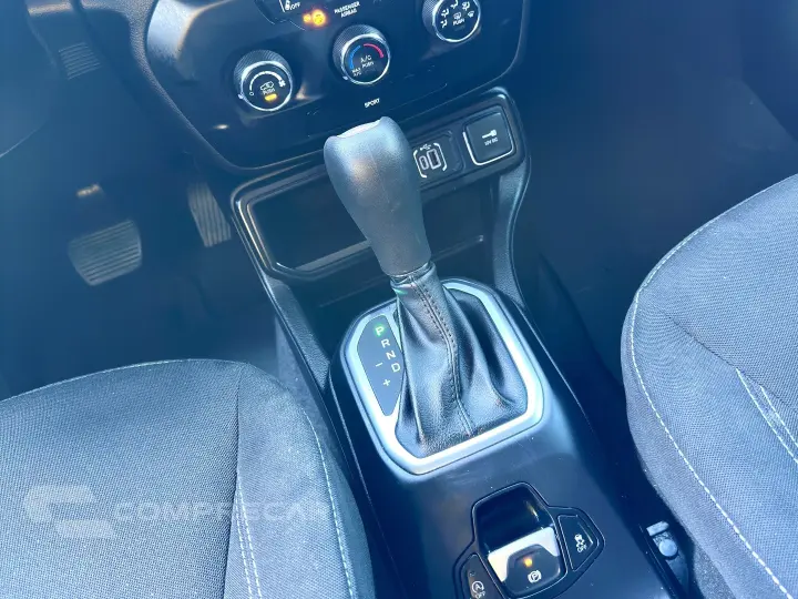 RENEGADE 1.3 T270 TURBO FLEX SPORT AT6