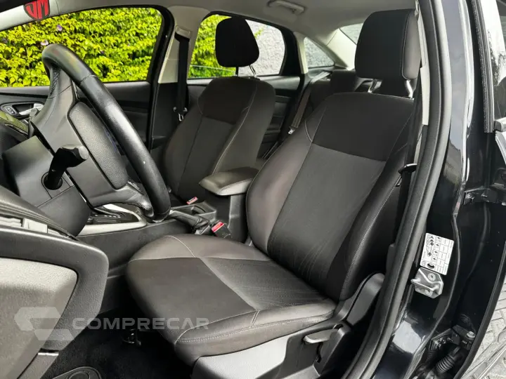 FOCUS 2.0 SE Sedan 16V