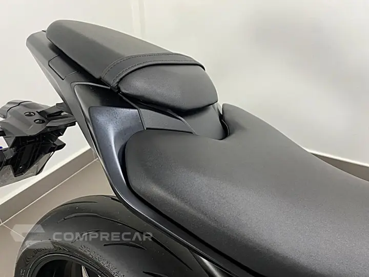 YAMAHA MT-07 CONNECTED - COM ABS
