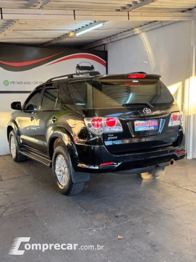 Hilux SW4 SR 4x2 2.7/ 2.7 Flex 16V Aut.