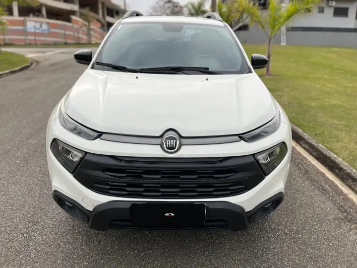 TORO 2.0 16V TURBO DIESEL ULTRA 4WD AT9