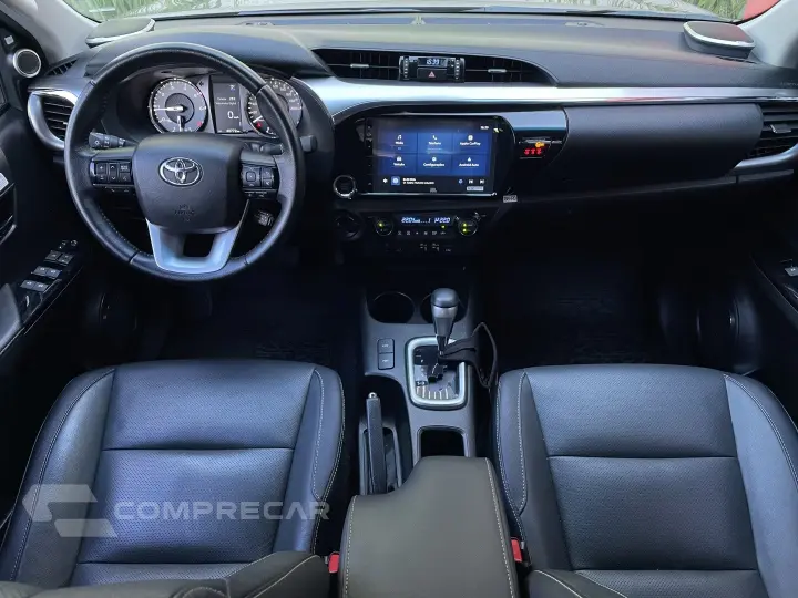 HILUX 2.8 D-4D TURBO DIESEL CD SRX PLUS 4X4 AUTOMÁTICO