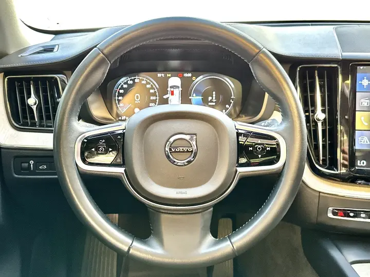XC60 2.0 T8 HYBRID INSCRIPTION AWD GEARTRONIC