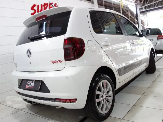 FOX - 1.6 MI ROCK IN RIO 8V 4P MANUAL