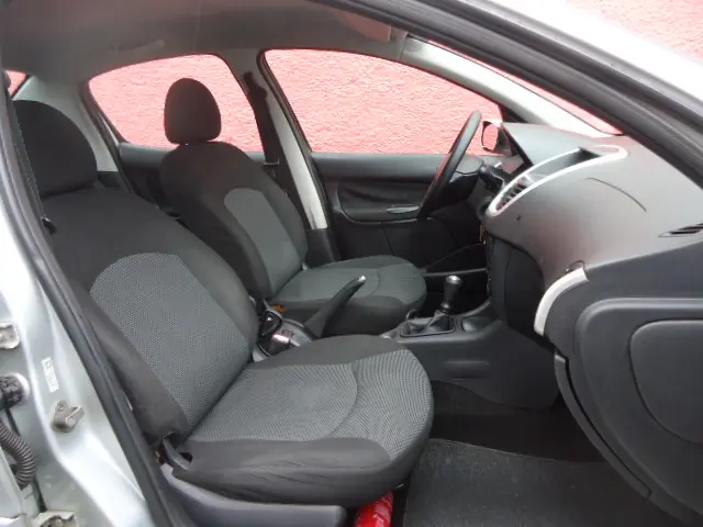 207 1.4 XR Passion 8V