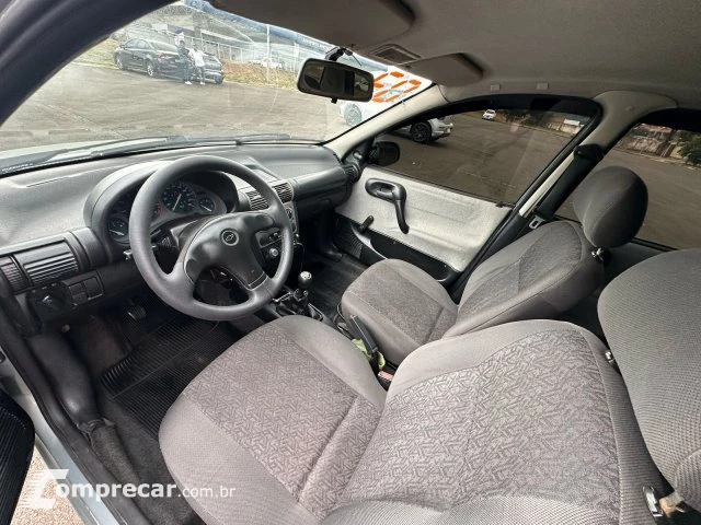CLASSIC - 1.0 MPFI SPIRIT 8V 4P MANUAL