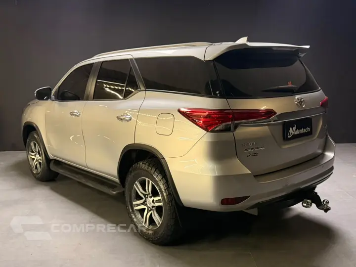 HILUX SW4 2.7 SRV 7 LUGARES 4X2 16V FLEX 4P AUTOMÁTICO