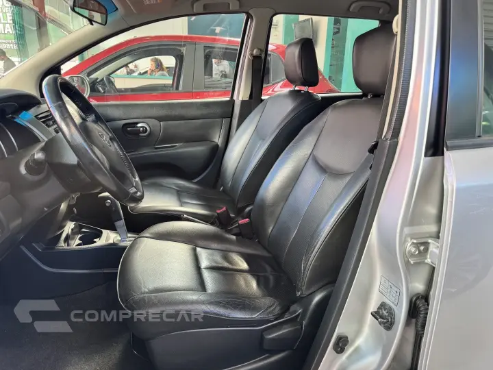 LIVINA 1.8 SL X-GEAR 16V FLEX 4P AUTOMÁTICO