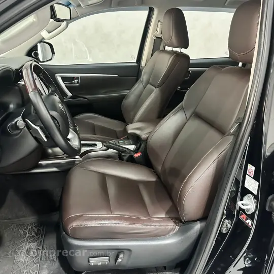 Hilux SW4 SRV 4x2 2.7 Flex 16V Aut.