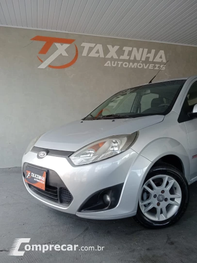 FIESTA 1.6 MPI Class Hatch 8V