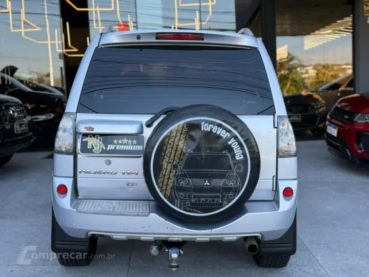 PAJERO TR4 2.0 4X4 16V 140CV FLEX 4P AUTOMÁTICO