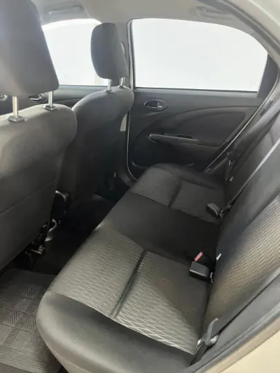 Etios Sedan 1.5 16V 4P FLEX X PLUS AUTOMÁTICO