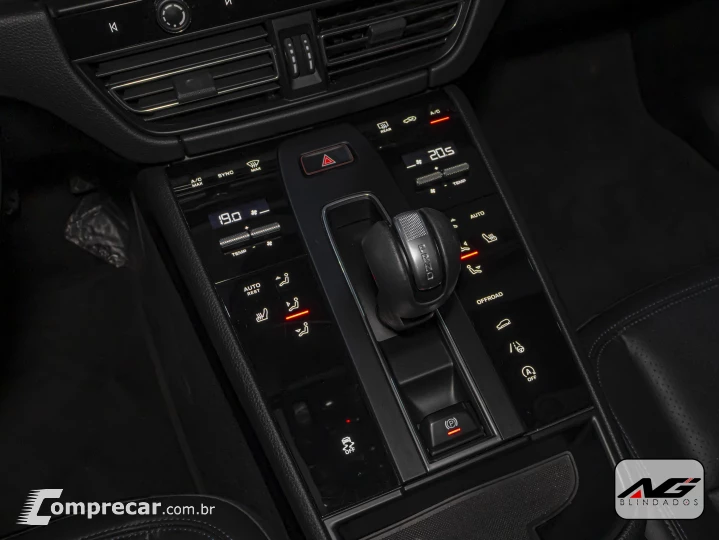 MACAN 2.0 Turbo