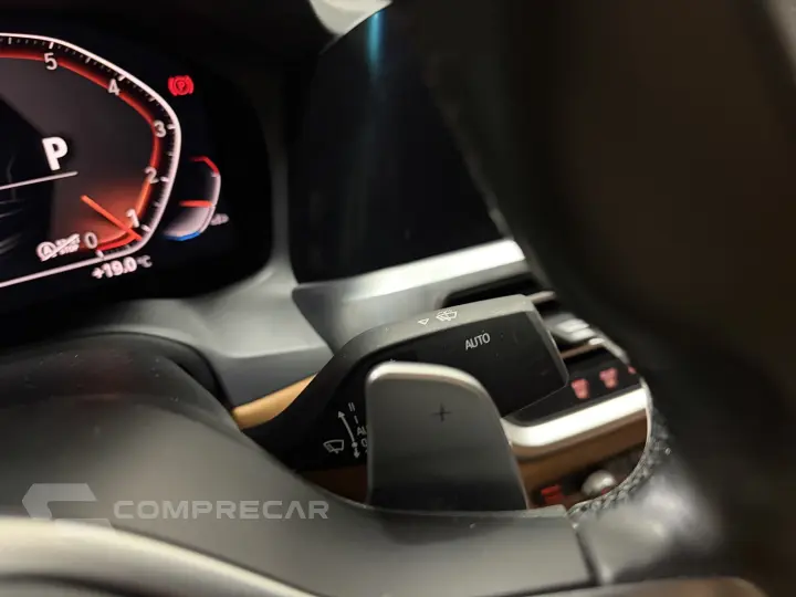 320i 2.0 16V TURBO GASOLINA M SPORT AUTOMÁTICO