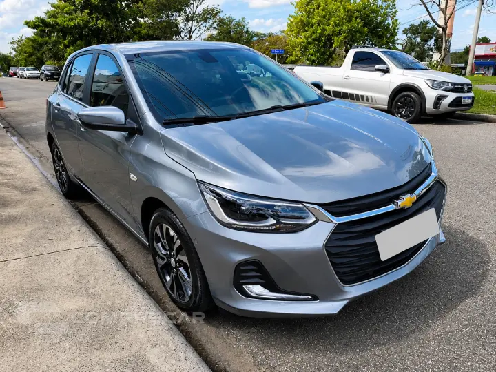 ONIX HATCH PREM. 1.0 12V TB Flex 5p Aut.