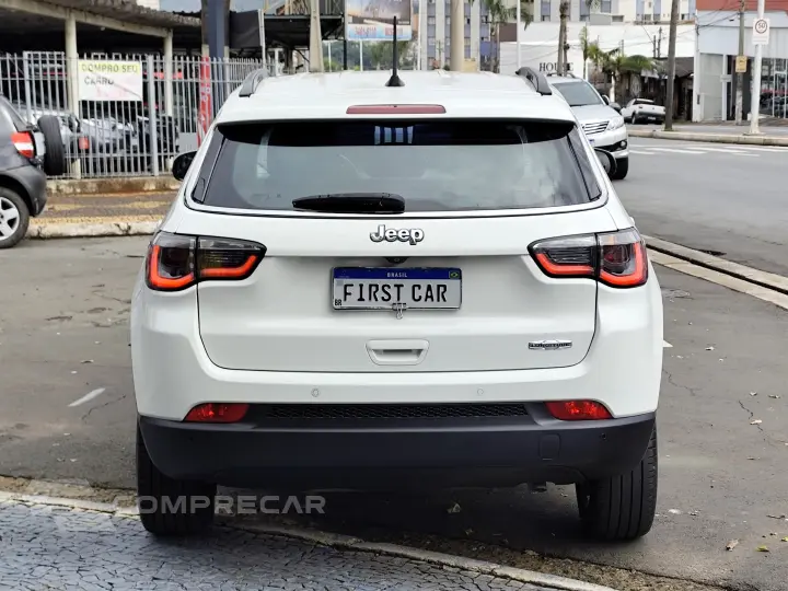 COMPASS 2.0 16V FLEX LONGITUDE AUTOMÁTICO