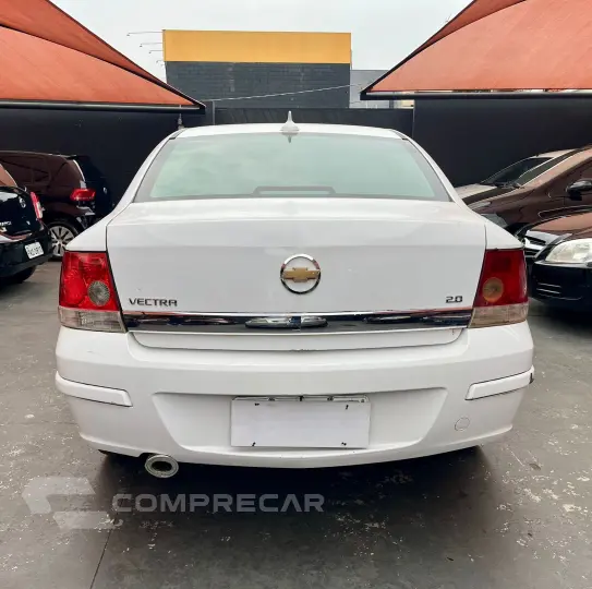 VECTRA 2.0 MPFI Elegance 8V