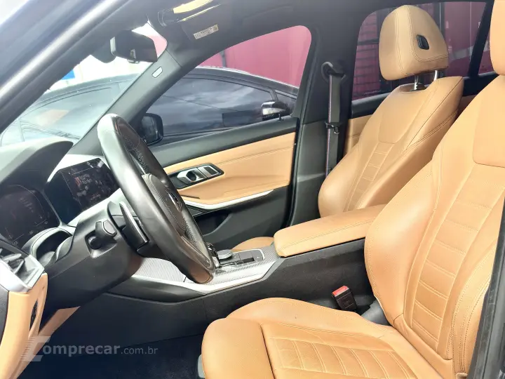 320i 2.0 16V TURBO GASOLINA M SPORT AUTOMÁTICO