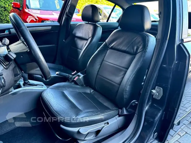 VECTRA SEDAN - 2.0 MPFI ELEGANCE 8V 4P AUTOMÁTICO