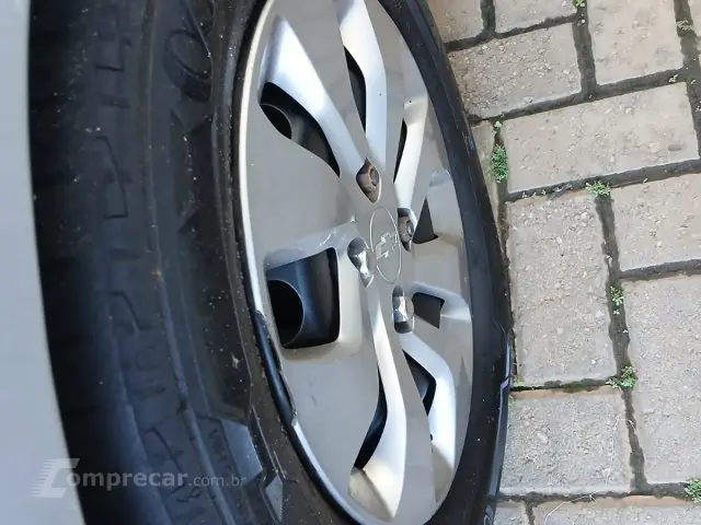 ONIX - 1.0 MPI JOY 8V 4P MANUAL