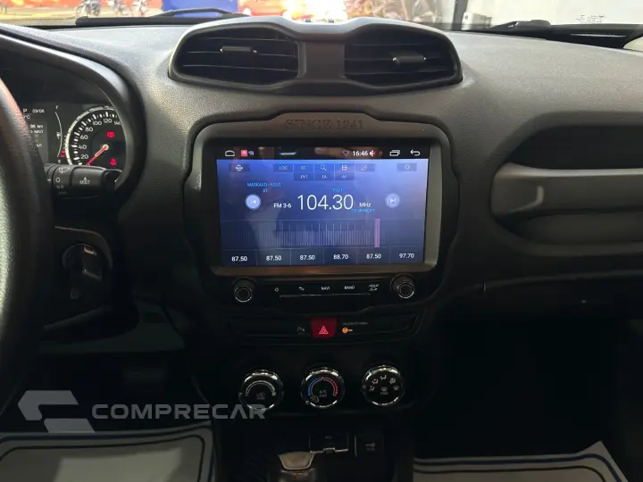 Renegade Sport 1.8 4x2 Flex 16V Aut.