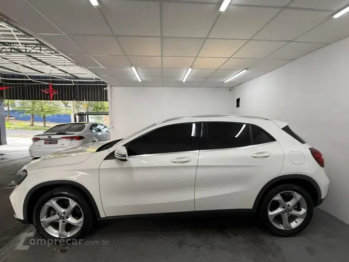 GLA 200 Advance 1.6/1.6 TB 16V Flex Aut.