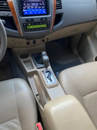 Hilux SW4 3.0 16V 4P SRV 4X4 7 LUGARES TURBO DIESEL AUTOMÁTI