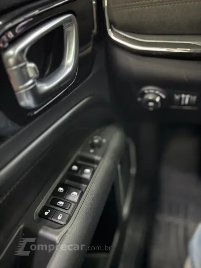 COMMANDER 1.3 T270 Turbo Limited