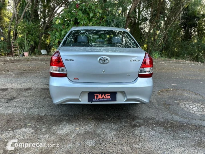 ETIOS 1.5 X PLUS SEDAN 16V FLEX 4P AUTOMÁTICO