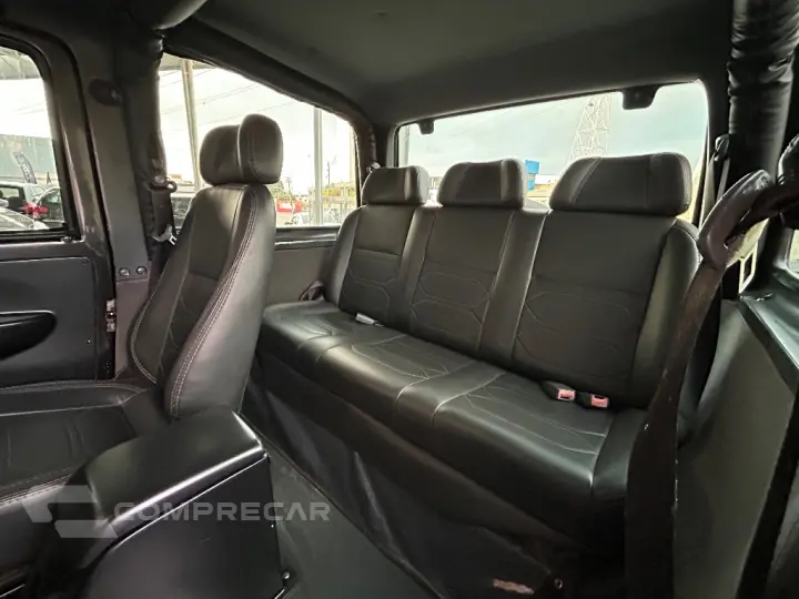 T-4 4x4 2.8 TB Int. Cap. Rígida Diesel