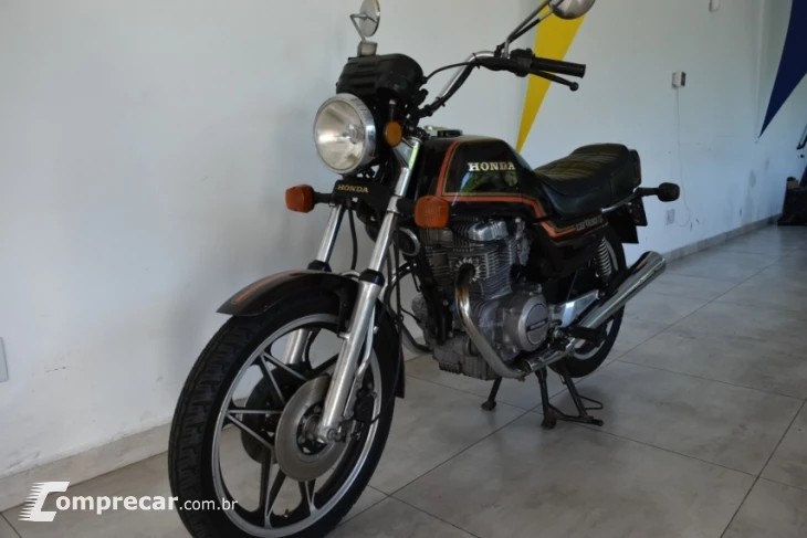 Cb 400