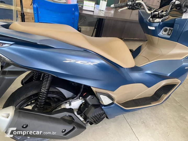 PCX 160 DLX