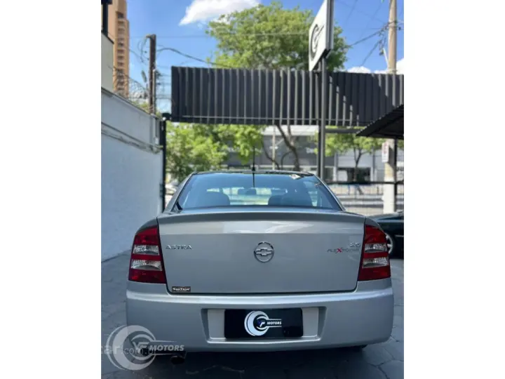 ASTRA 2.0 MPFI ELEGANCE SEDAN 8V FLEX 4P MANUAL