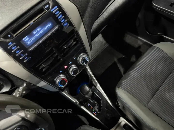 YARIS 1.3 16V XL Plus Tech