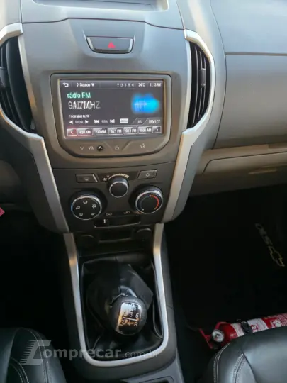 S10 2.4 MPFI Advantage 4X2 CD 8V