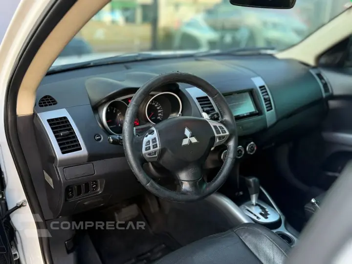 OUTLANDER 2.0 16V 160cv Aut.
