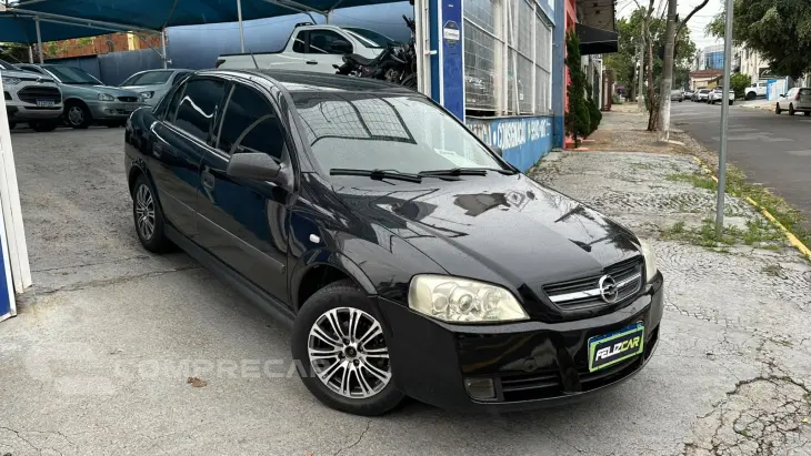 ASTRA 1.8 MPFI Sedan Comfort 8V