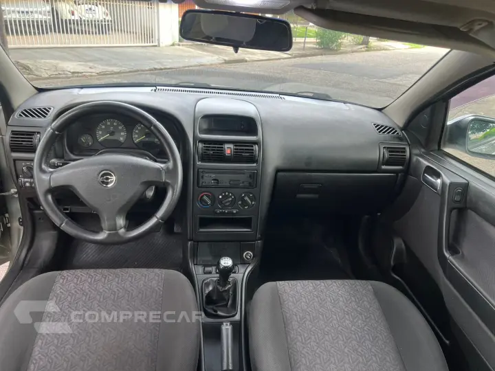 ASTRA 2.0 MPFI Advantage 8V