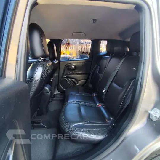 Renegade Sport 1.8 4x2 Flex 16V Aut.