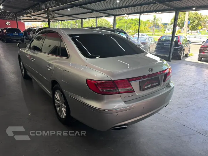 Azera 3.3 V6