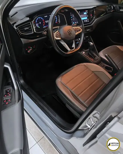 Nivus 1.0 4P FLEX 200 TSI HIGHLINE TURBO AUTOMÁTICO