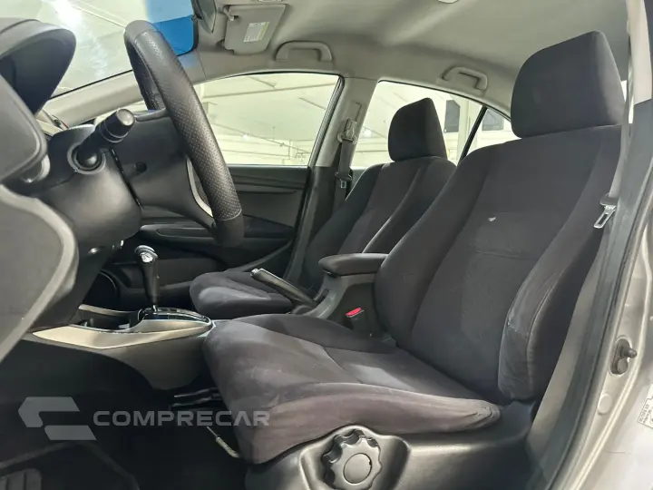 CITY 1.5 LX Sedan 16V