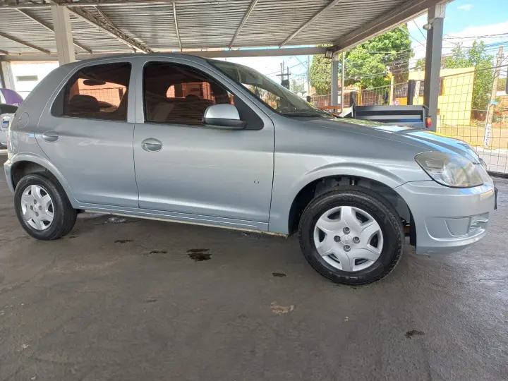CELTA 1.0 MPFI LT 8V