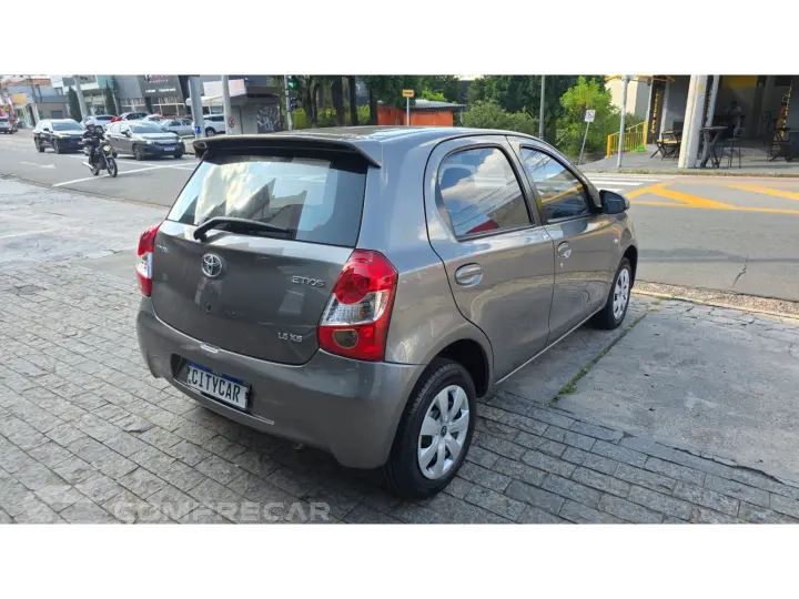 ETIOS 1.5 XS 16V FLEX 4P AUTOMÁTICO