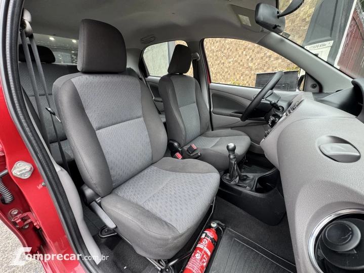 ETIOS 1.5 XLS Sedan 16V