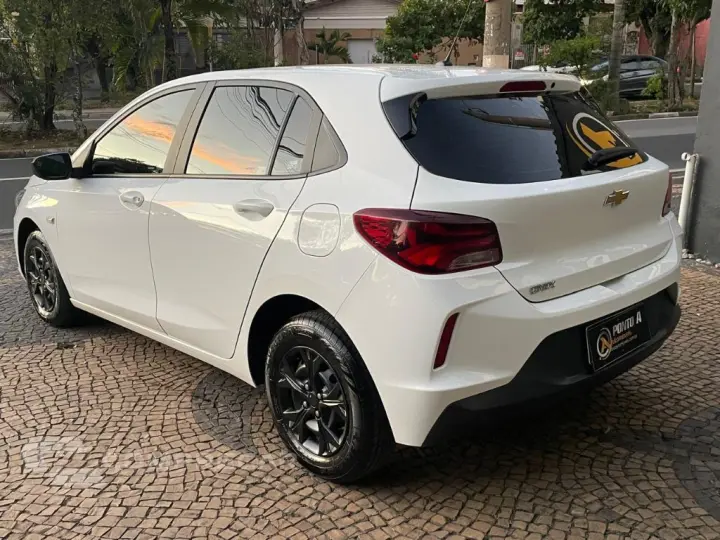 ONIX HATCH 1.0 12V Flex 5p Mec.