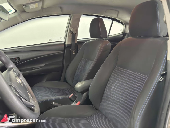 YARIS 1.5 16V FLEX SEDAN XL LIVE MULTIDRIVE